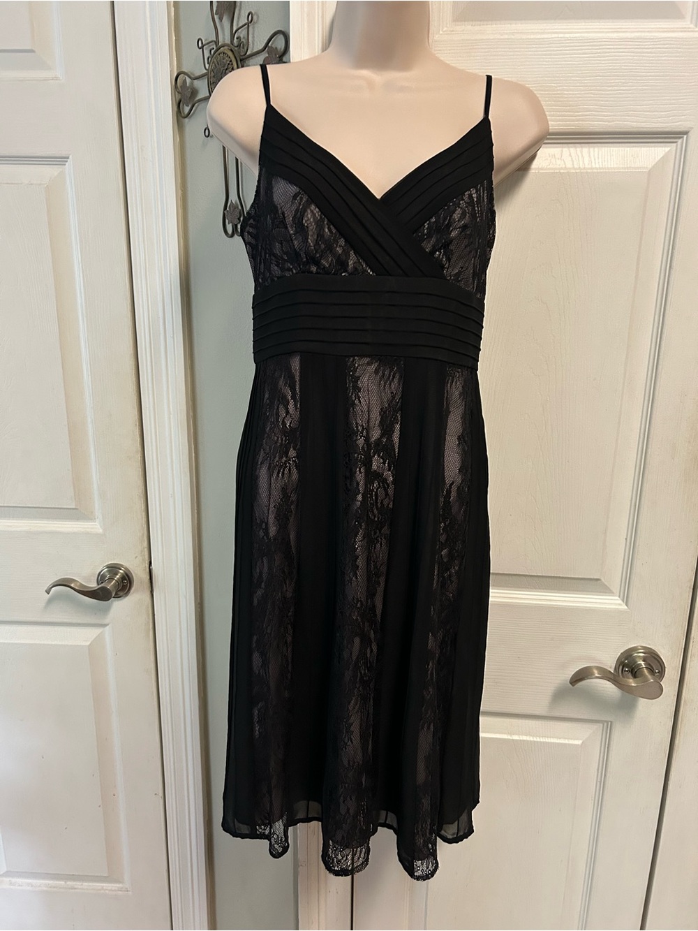 LOFT Black Lace Overlay Spaghetti Strap Dress Petite Renaissance Whimsigoth Dark